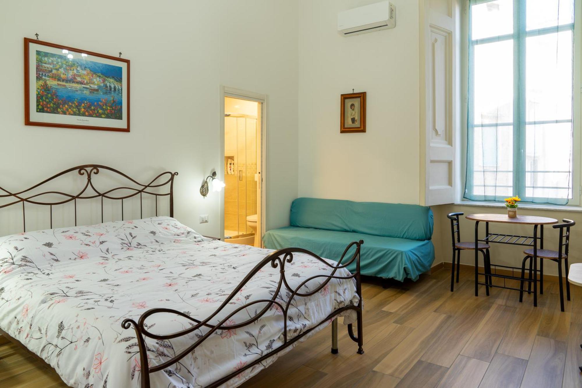 B&B Palazzo Sersale Napoli Eksteriør billede